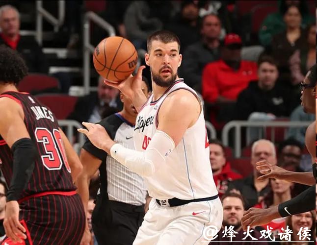 快船惨败公牛28分 六连胜遭终结！第二节被轰45-19末节提前认输